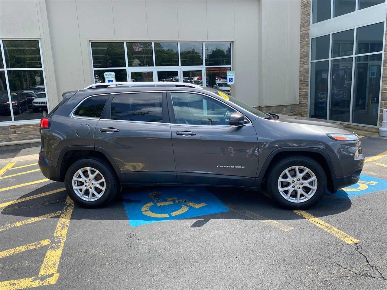 Jeep Cherokee Latitude 4WD 2016