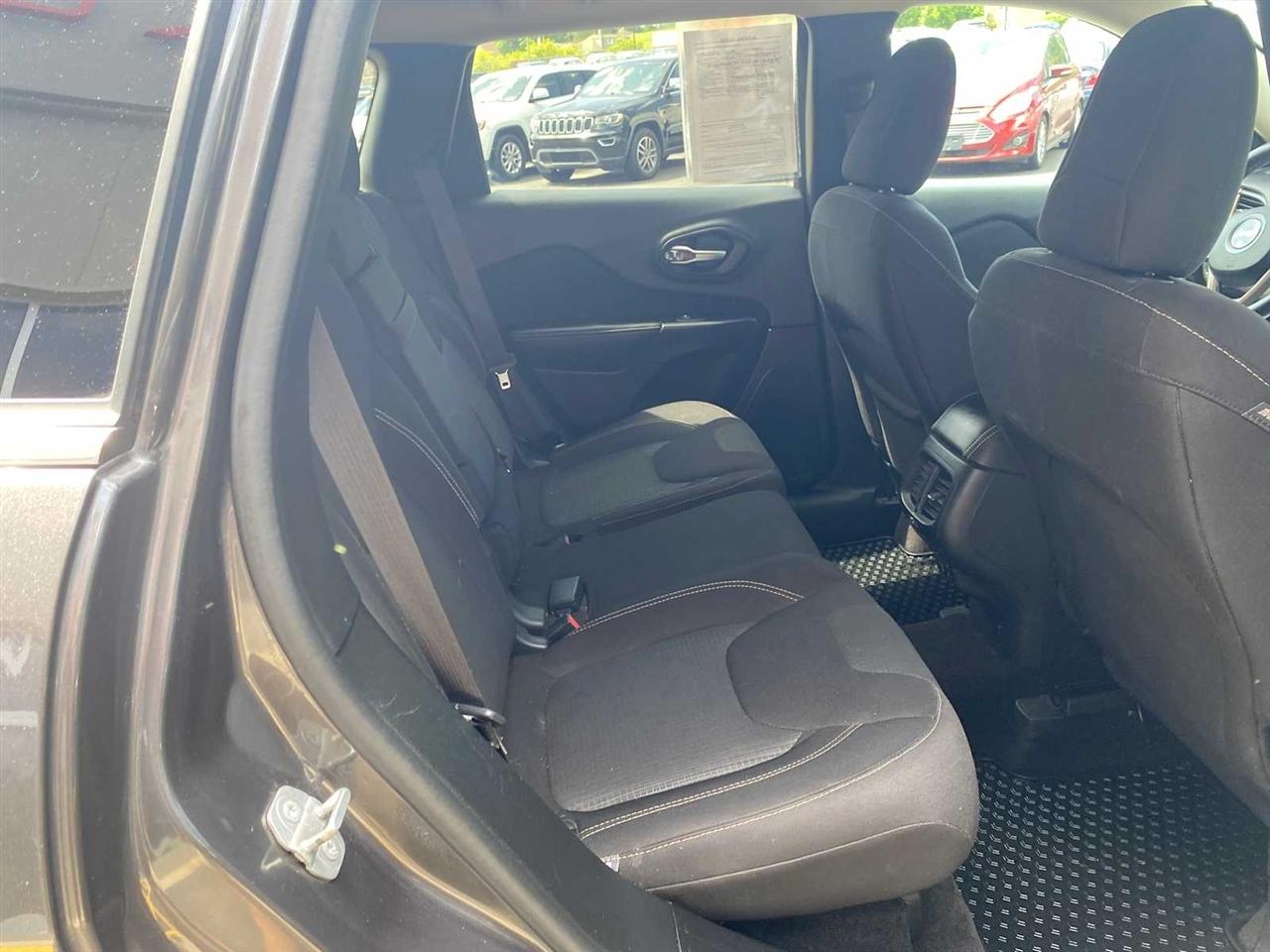 Jeep Cherokee Latitude 4WD 2016