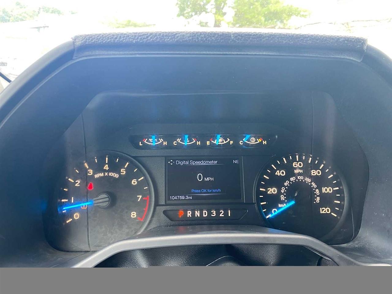 Ford F-150 XL SuperCrew 5.5-ft. Bed 4WD 2015