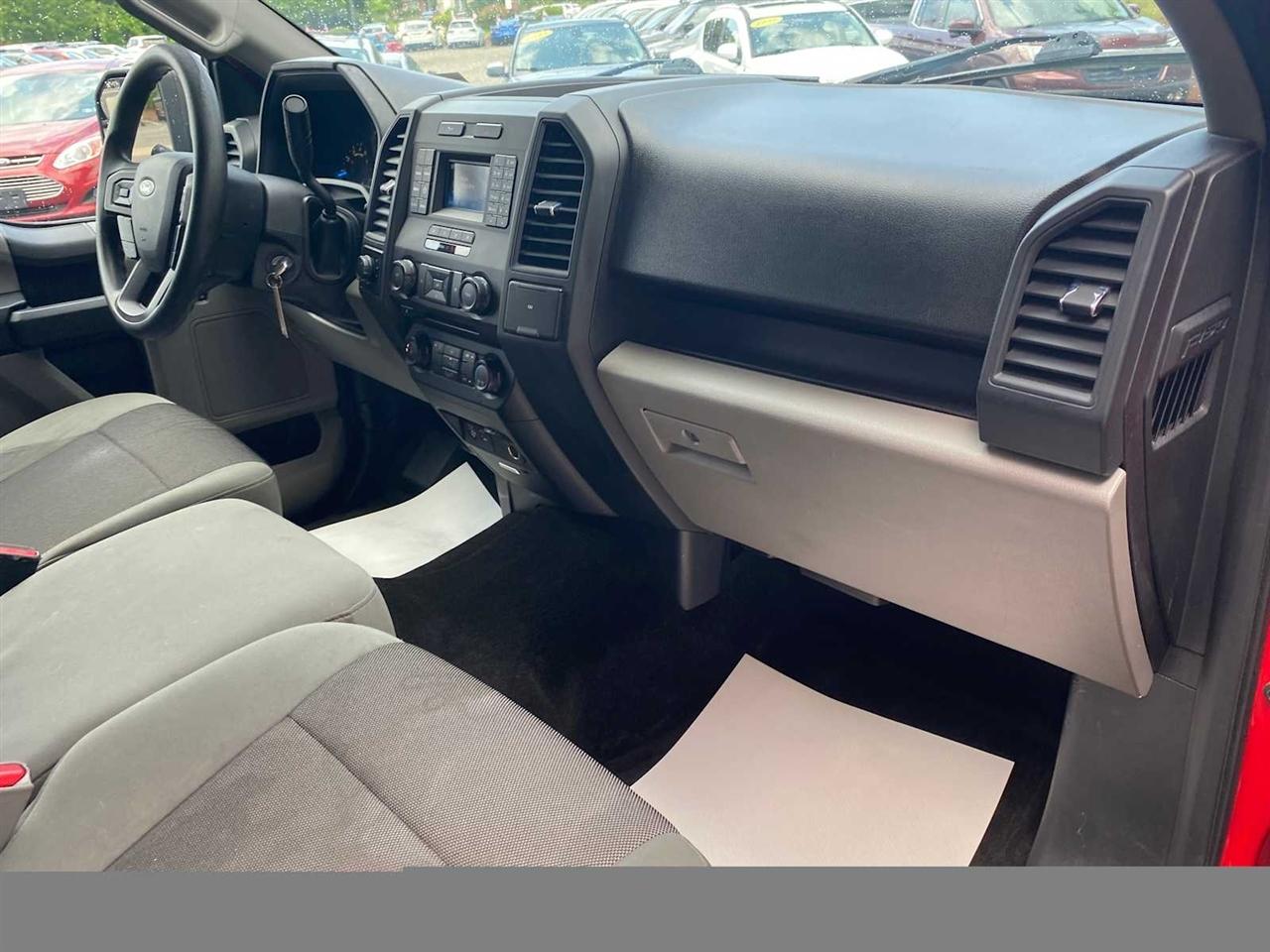 Ford F-150 XL SuperCrew 5.5-ft. Bed 4WD 2015