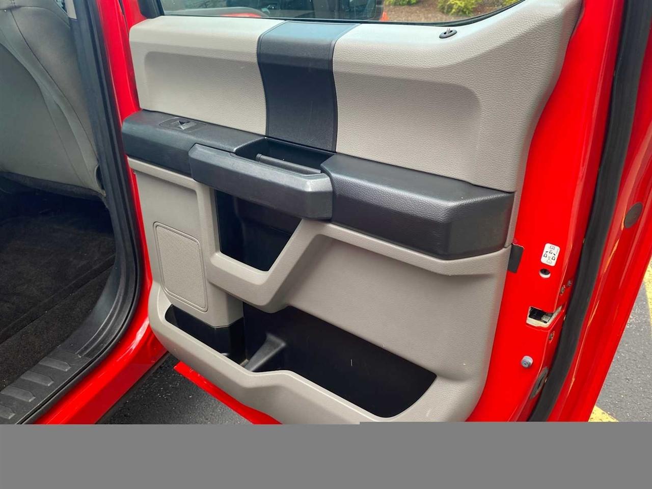 Ford F-150 XL SuperCrew 5.5-ft. Bed 4WD 2015