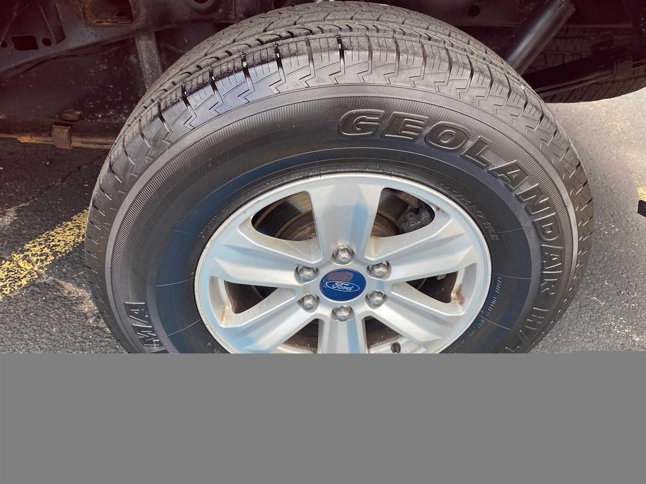 Ford F-150 XL SuperCrew 5.5-ft. Bed 4WD 2015