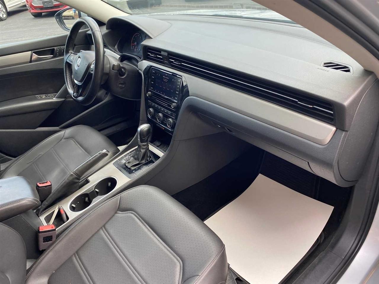 Volkswagen Passat SE 2020