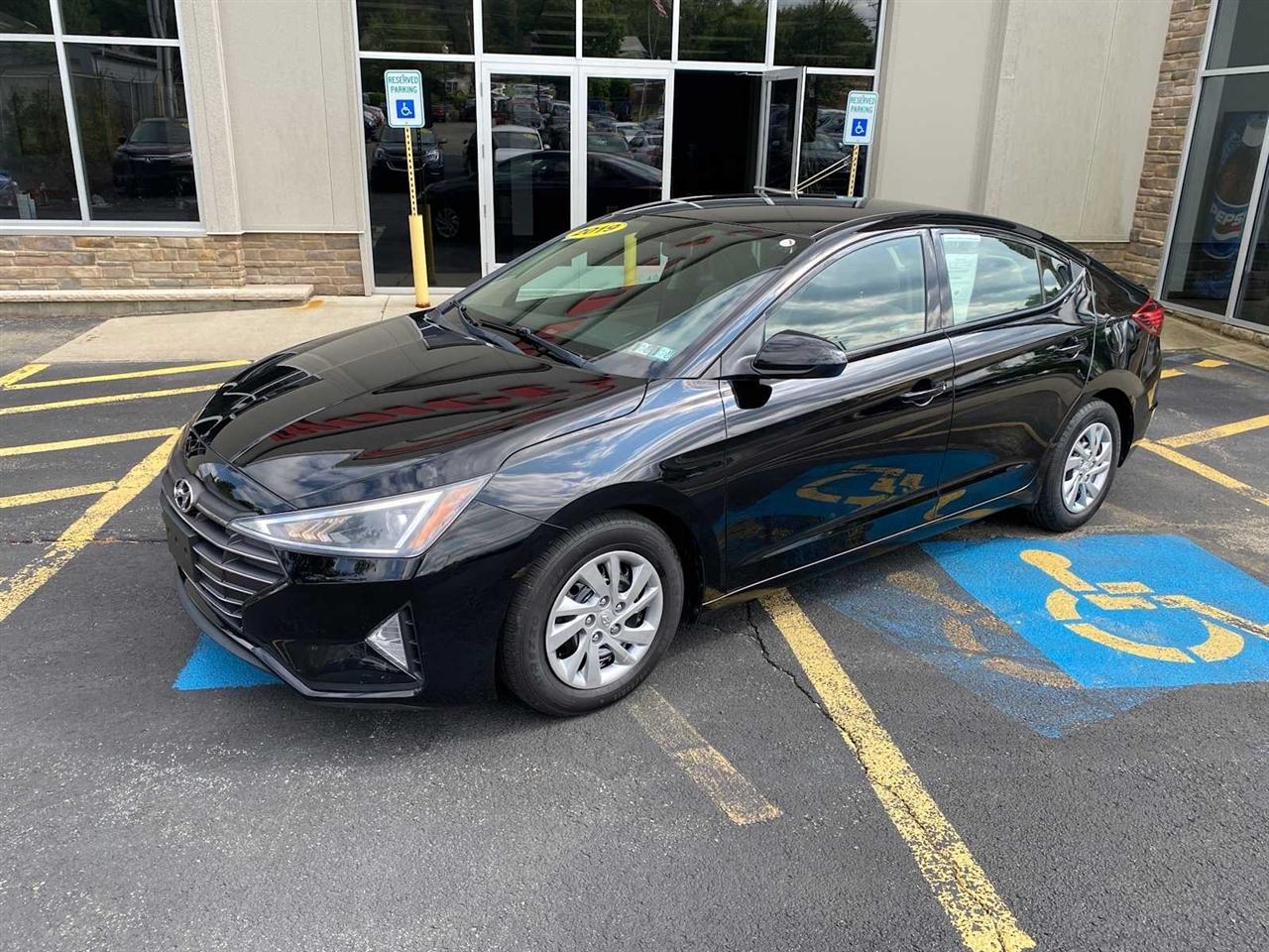 Hyundai Elantra SE 6AT 2019
