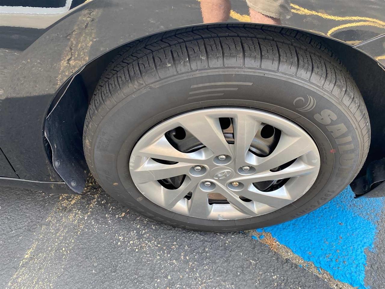 Hyundai Elantra SE 6AT 2019