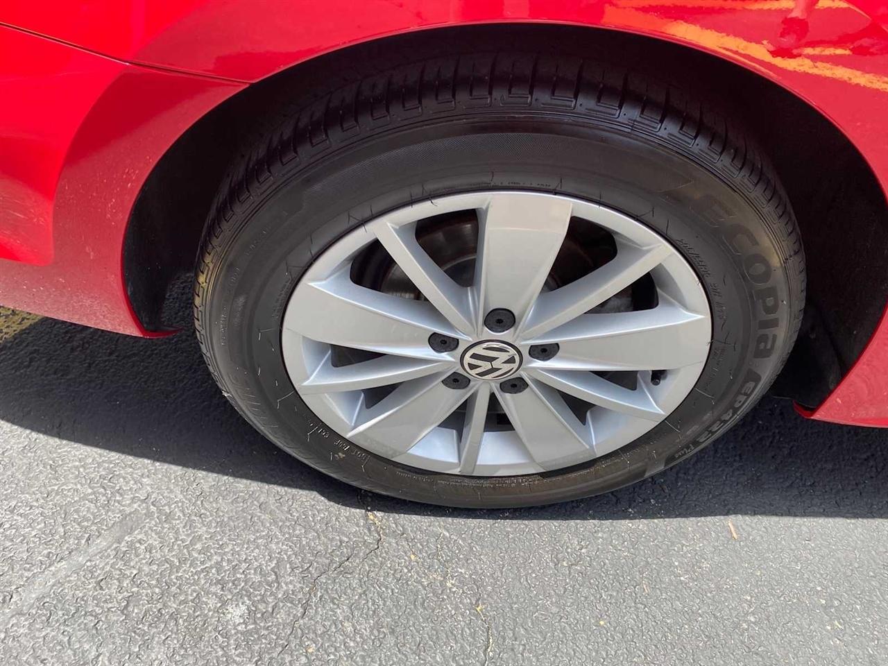 Volkswagen Jetta SE 6A 2015