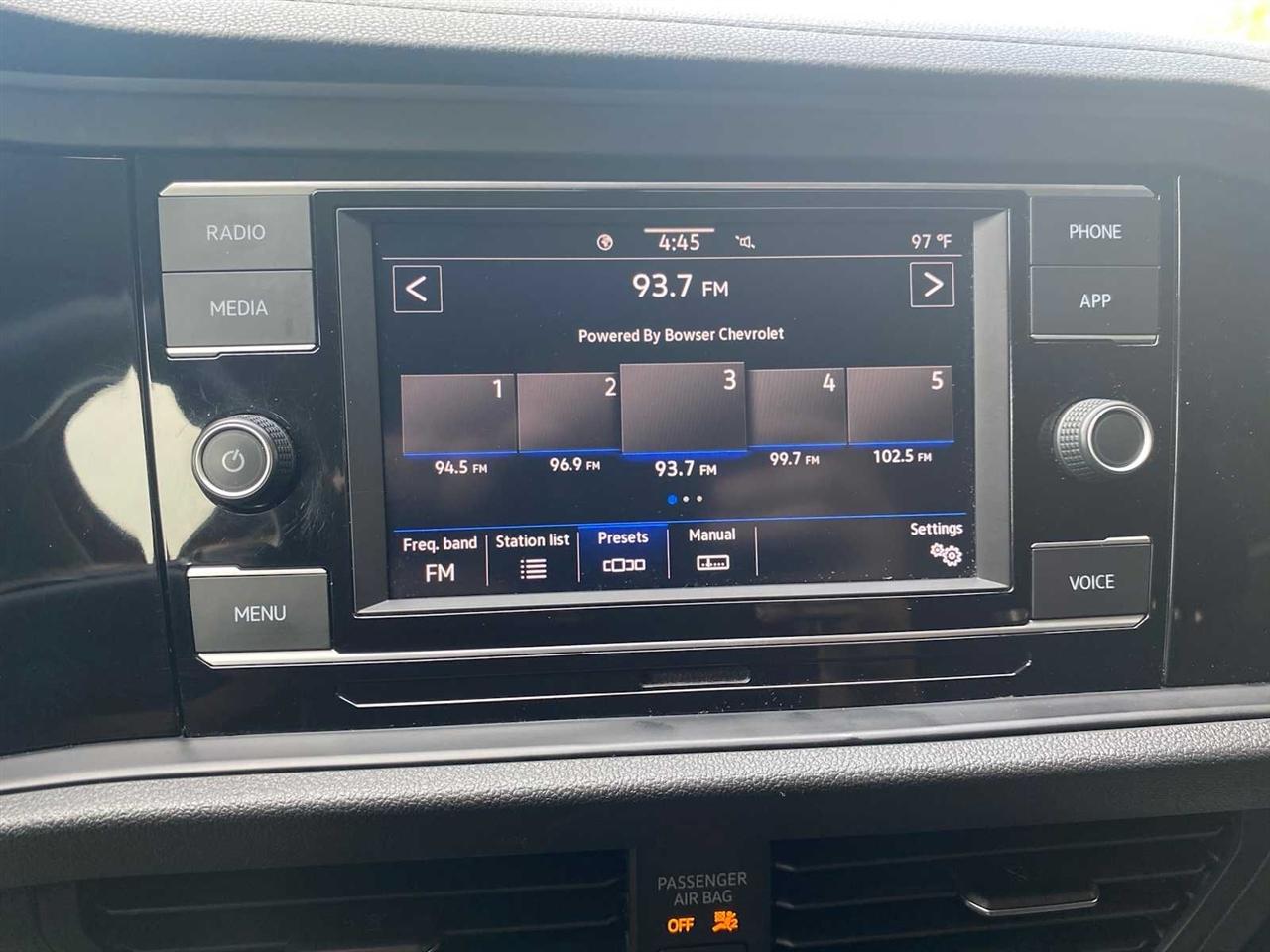 Volkswagen Jetta 1.4T S 8A 2020