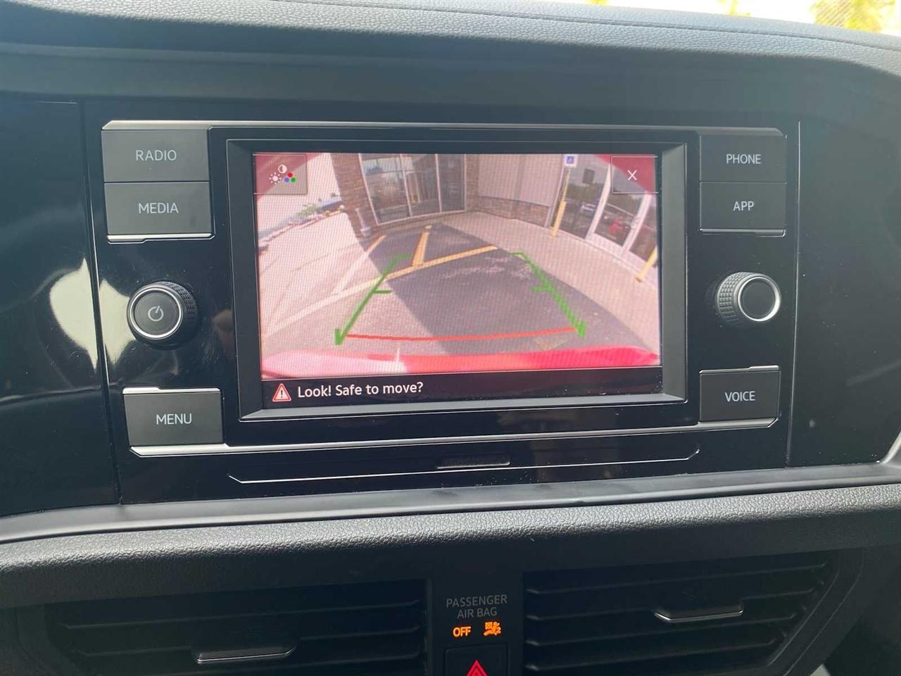 Volkswagen Jetta 1.4T S 8A 2020