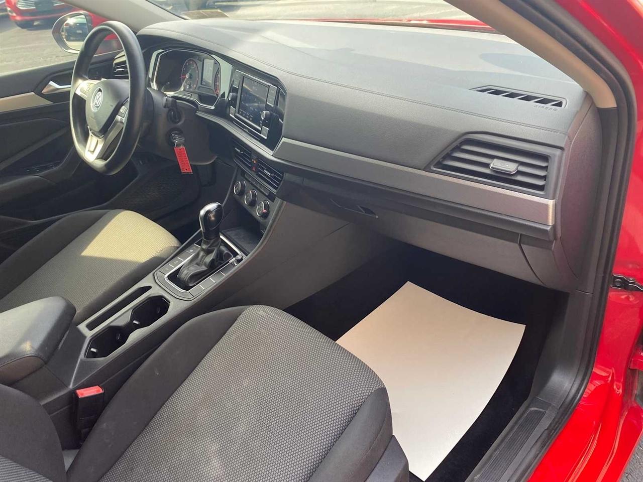 Volkswagen Jetta 1.4T S 8A 2020