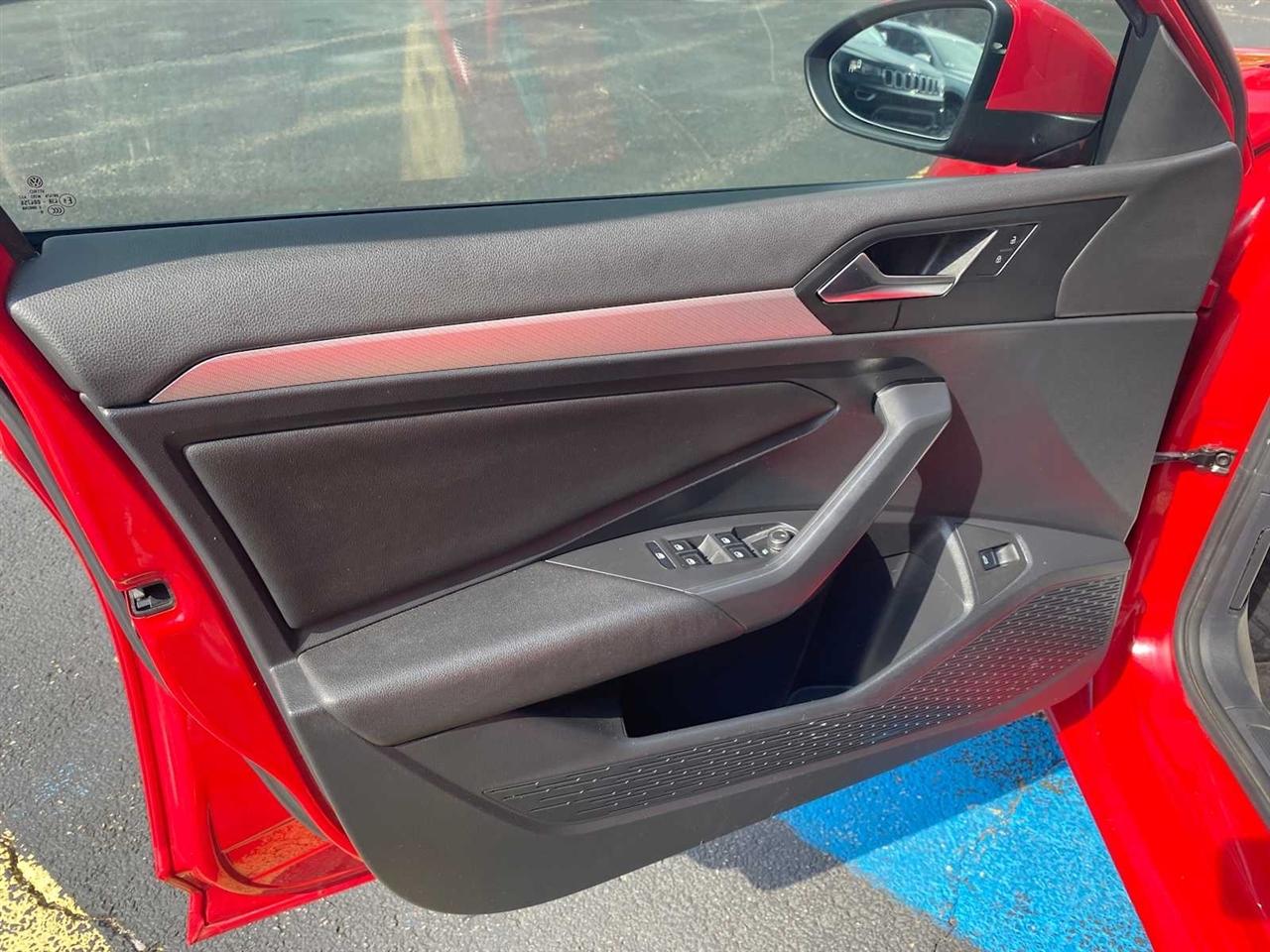 Volkswagen Jetta 1.4T S 8A 2020