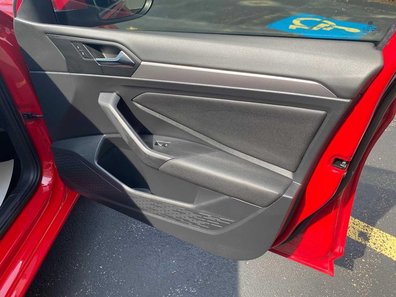Volkswagen Jetta 1.4T S 8A 2020