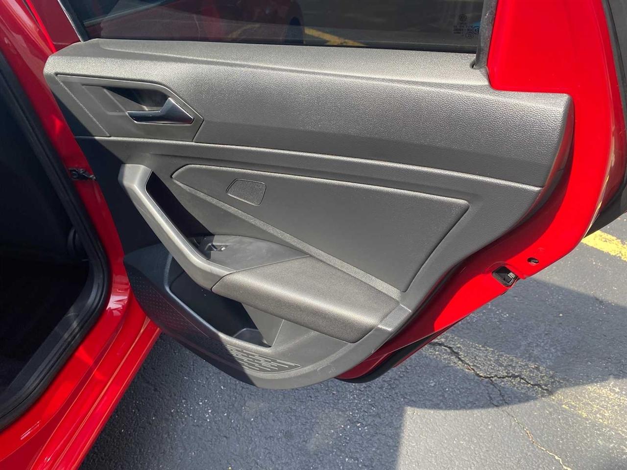 Volkswagen Jetta 1.4T S 8A 2020
