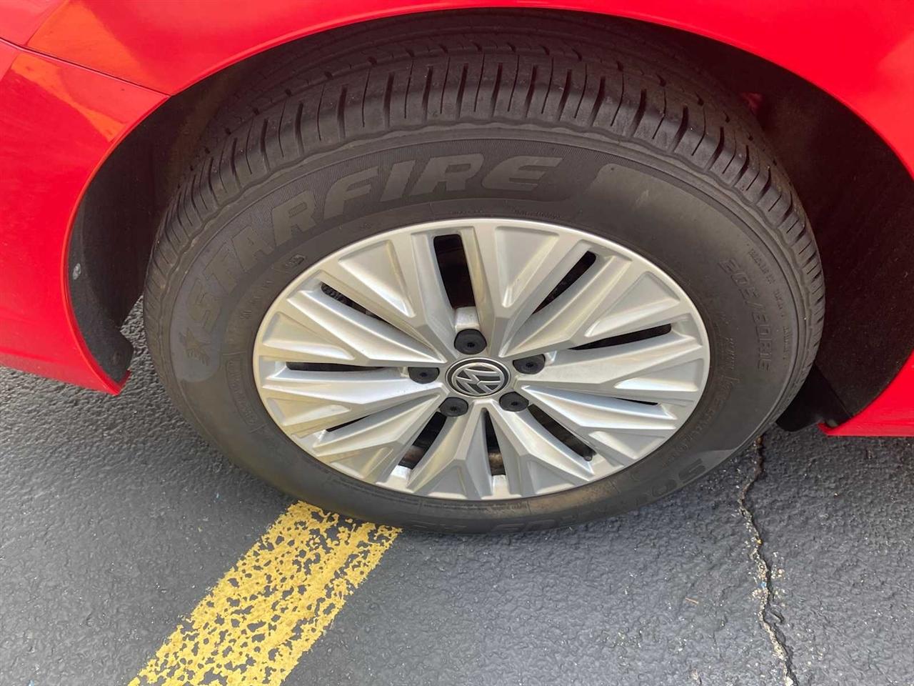 Volkswagen Jetta 1.4T S 8A 2020