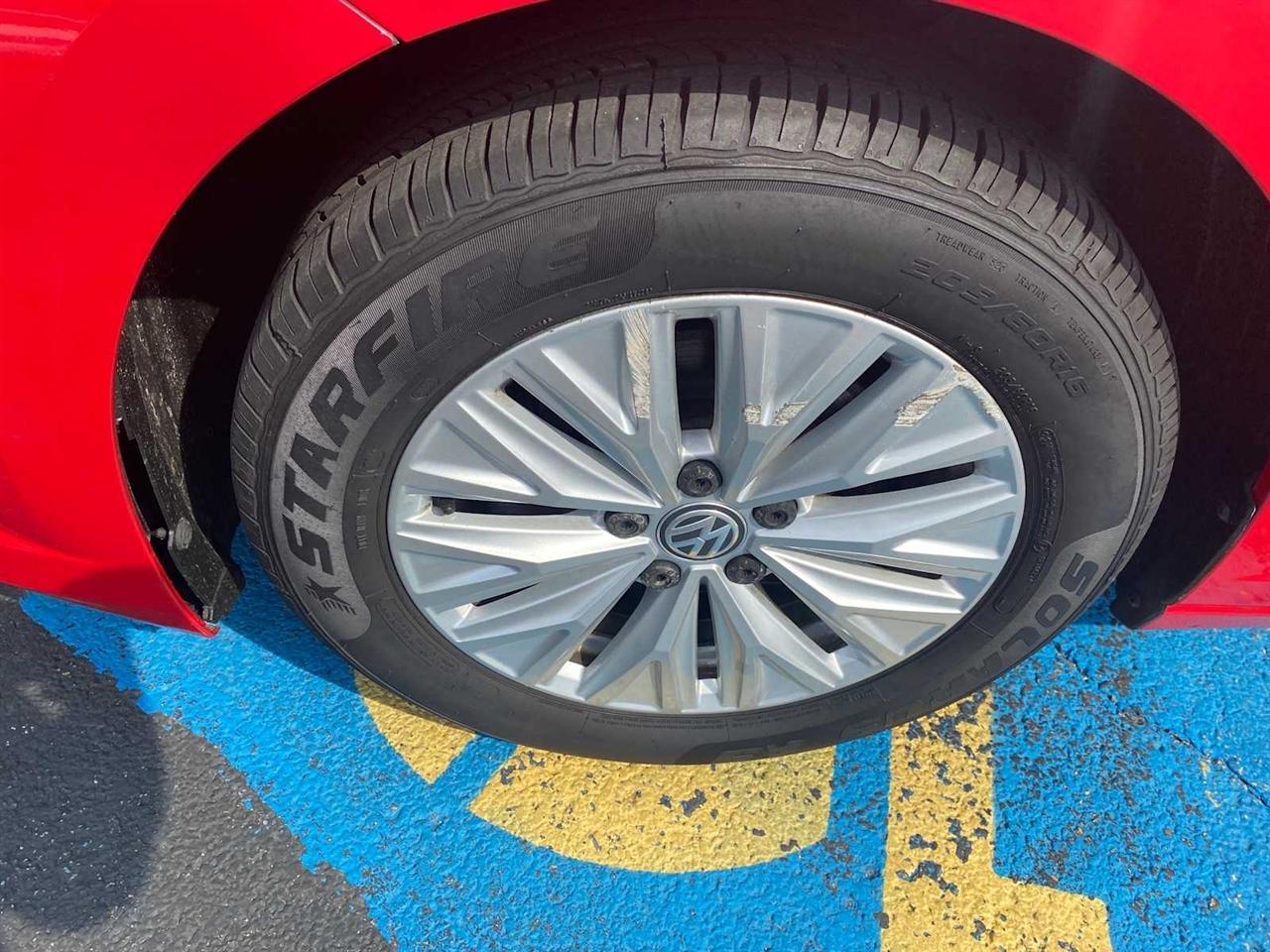 Volkswagen Jetta 1.4T S 8A 2020