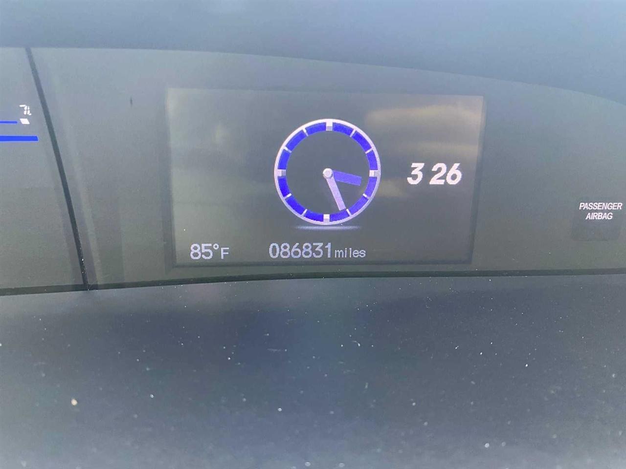 Honda Civic LX Sedan 5-Speed MT 2015