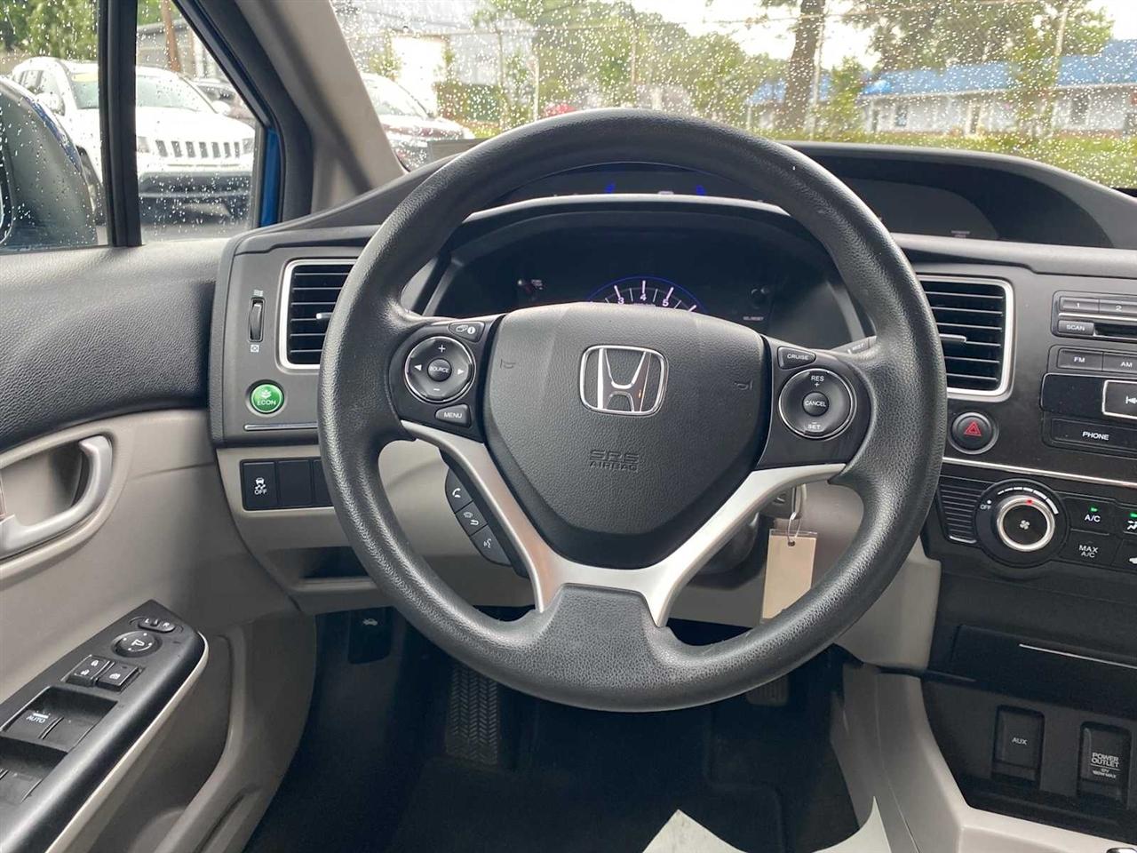 Honda Civic LX Sedan 5-Speed MT 2015