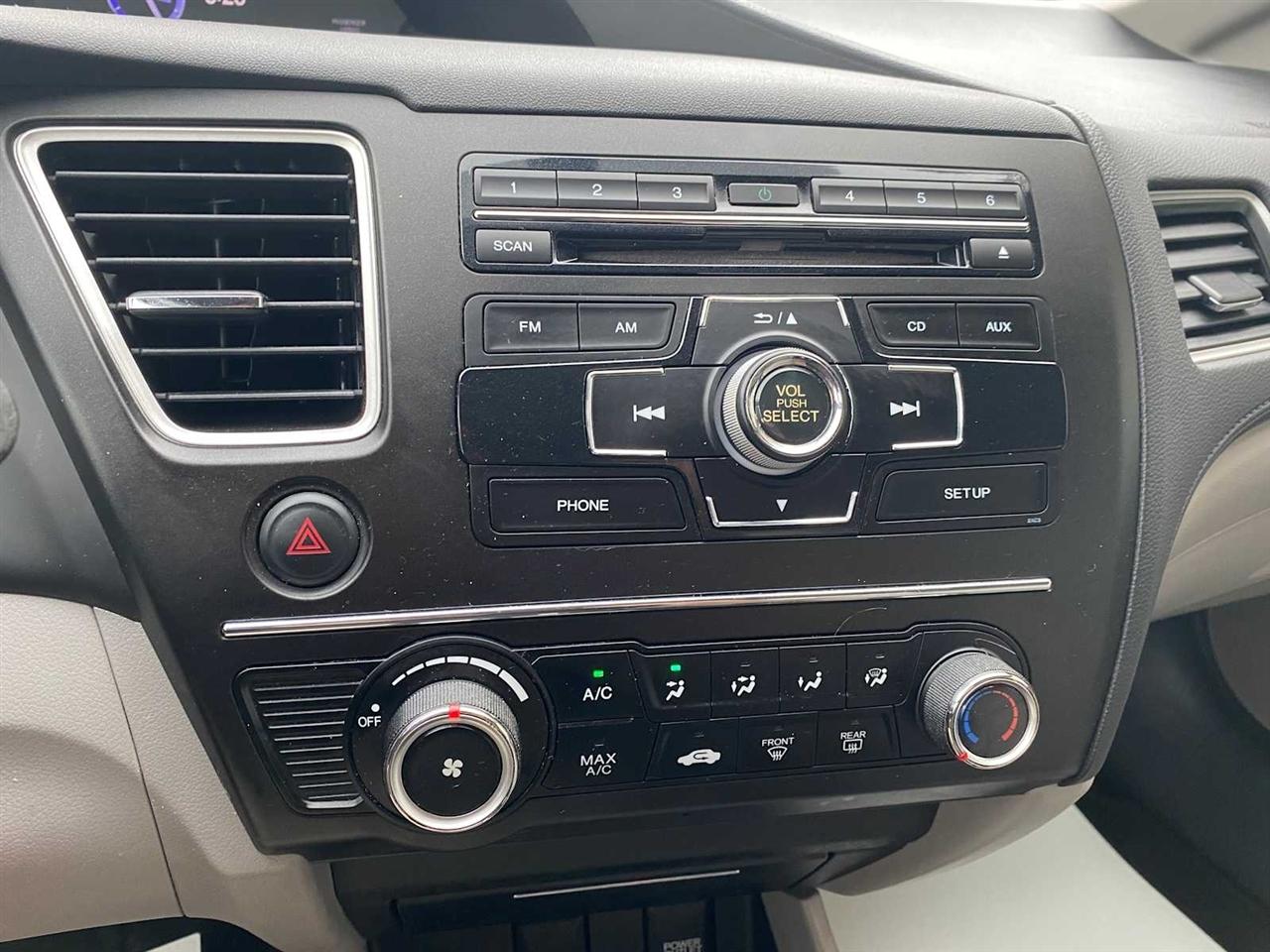 Honda Civic LX Sedan 5-Speed MT 2015
