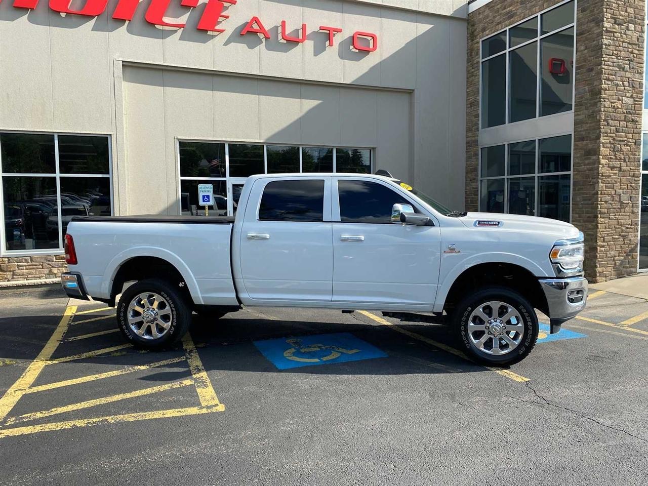 RAM 2500 Laramie Crew Cab SWB 4WD 2022