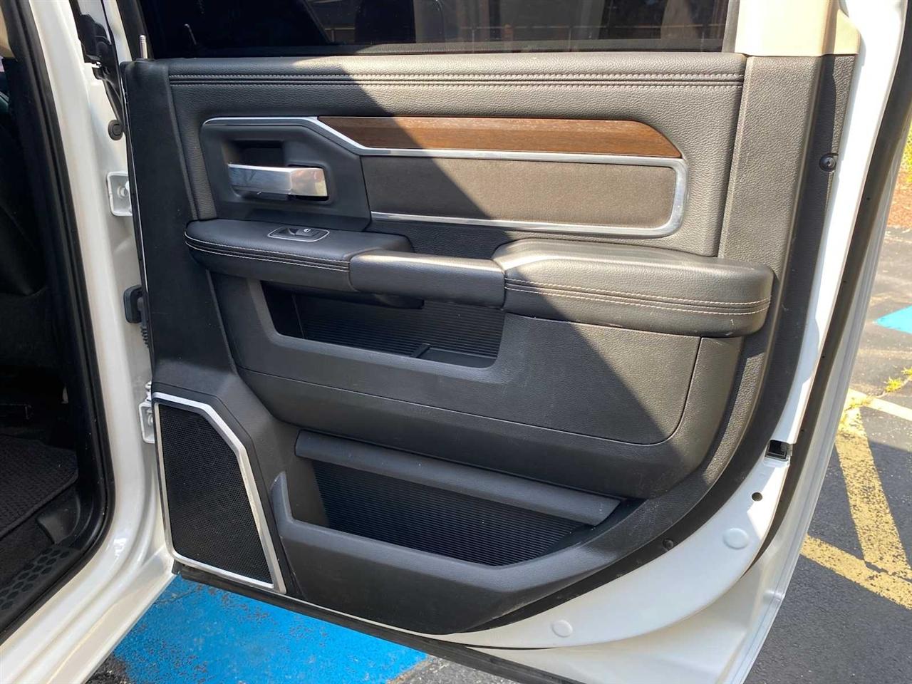 RAM 2500 Laramie Crew Cab SWB 4WD 2022