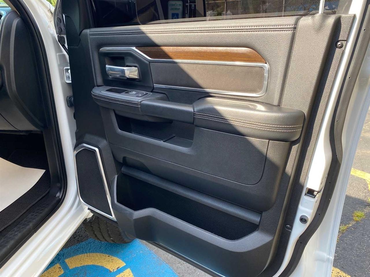 RAM 2500 Laramie Crew Cab SWB 4WD 2022