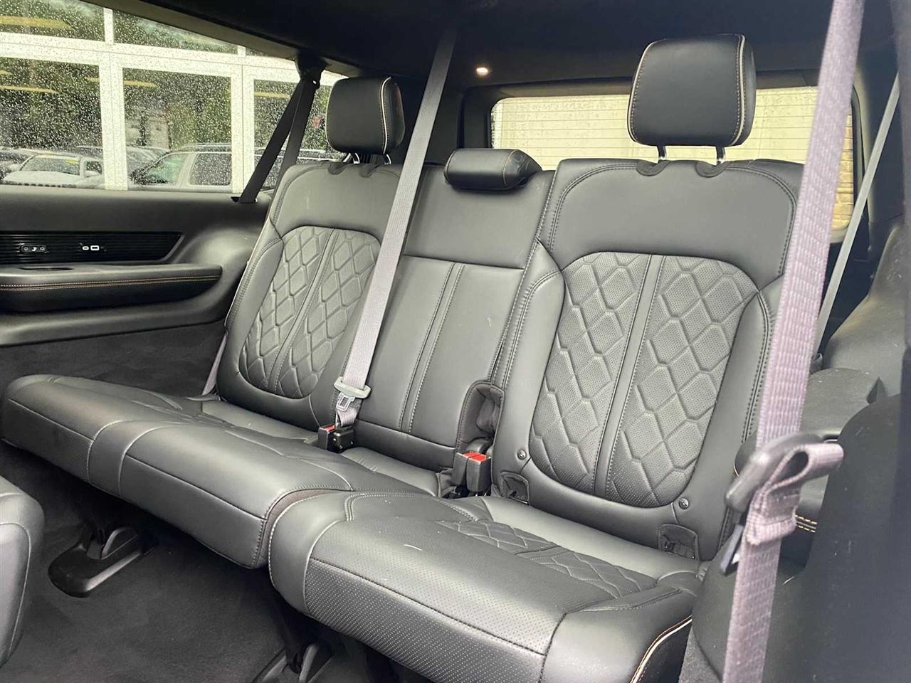 Jeep Grand Wagoneer Series III 4WD 2024