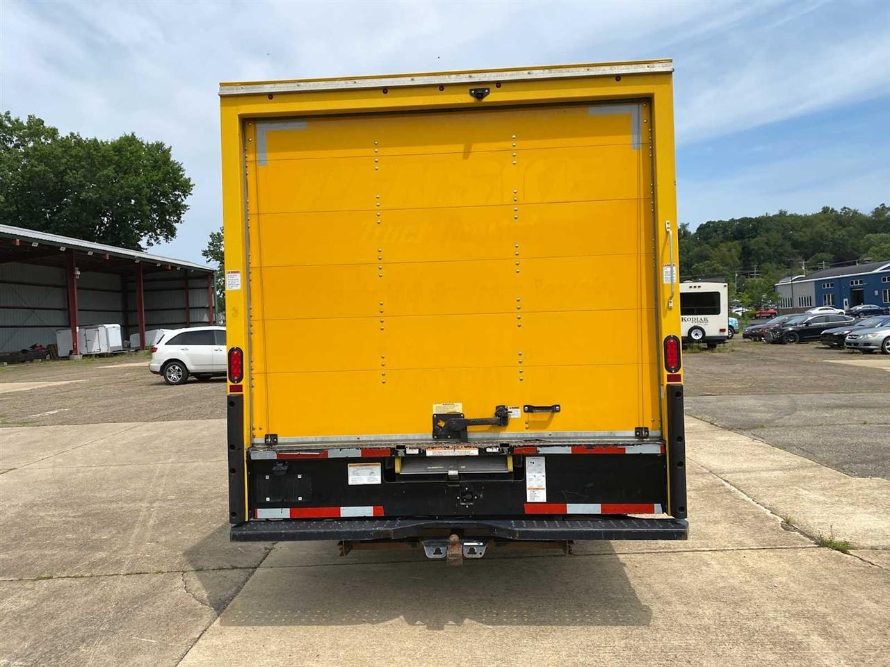 GMC Savana G3500 177 in. 2021