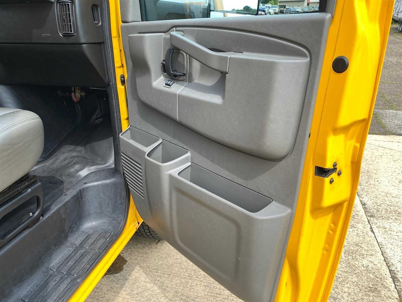 GMC Savana G3500 177 in. 2021