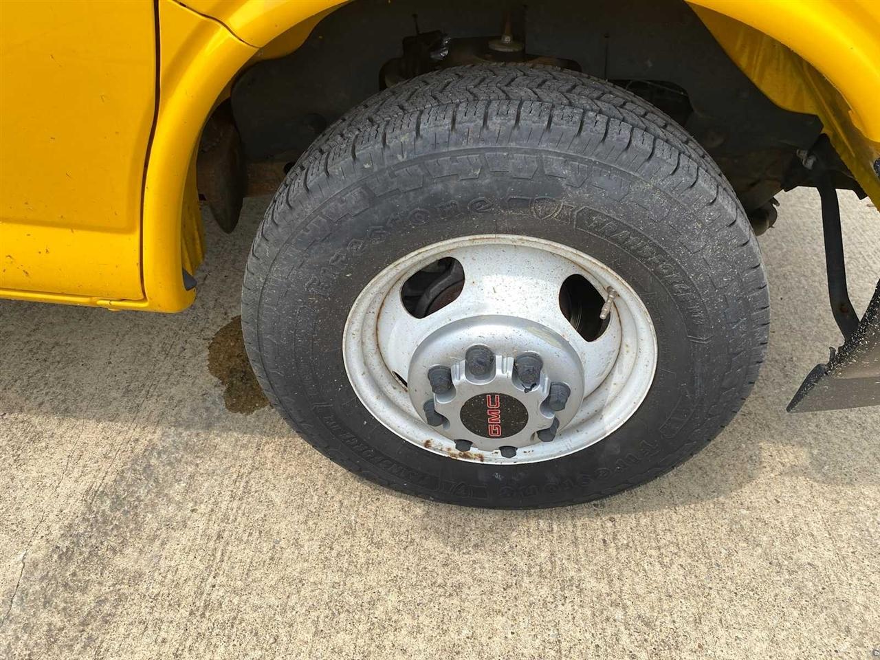 GMC Savana G3500 177 in. 2021