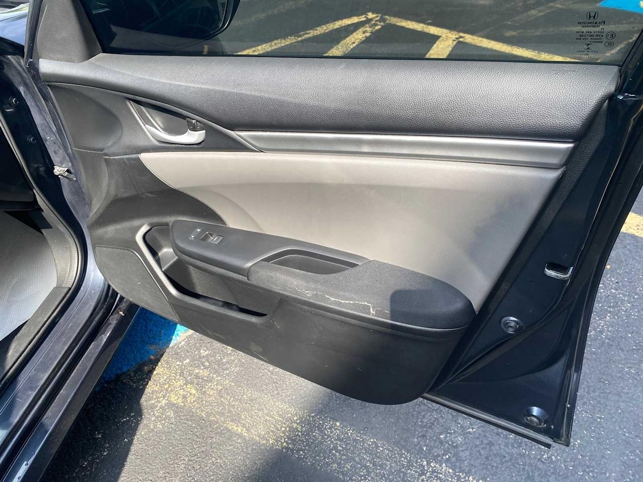 Honda Civic LX CVT 2021
