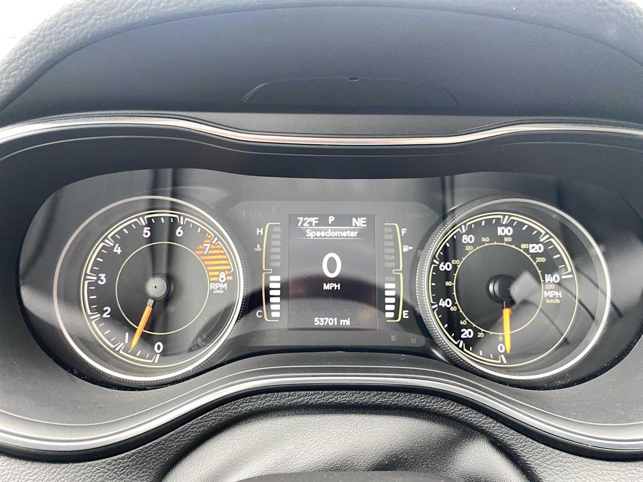 Jeep Cherokee Latitude LUX 4D SUV 4WD 2021