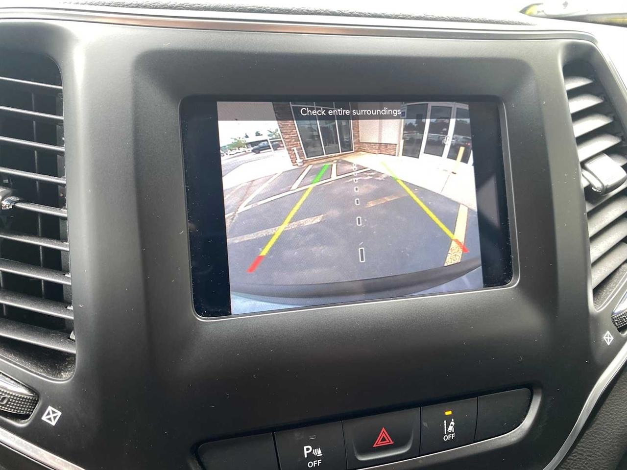 Jeep Cherokee Latitude LUX 4D SUV 4WD 2021