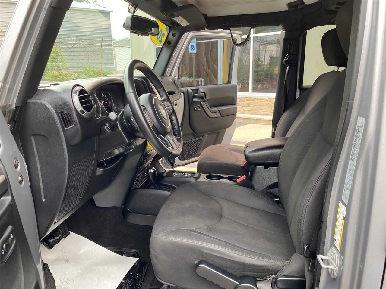 Jeep Wrangler Unlimited Sport 4WD 2017