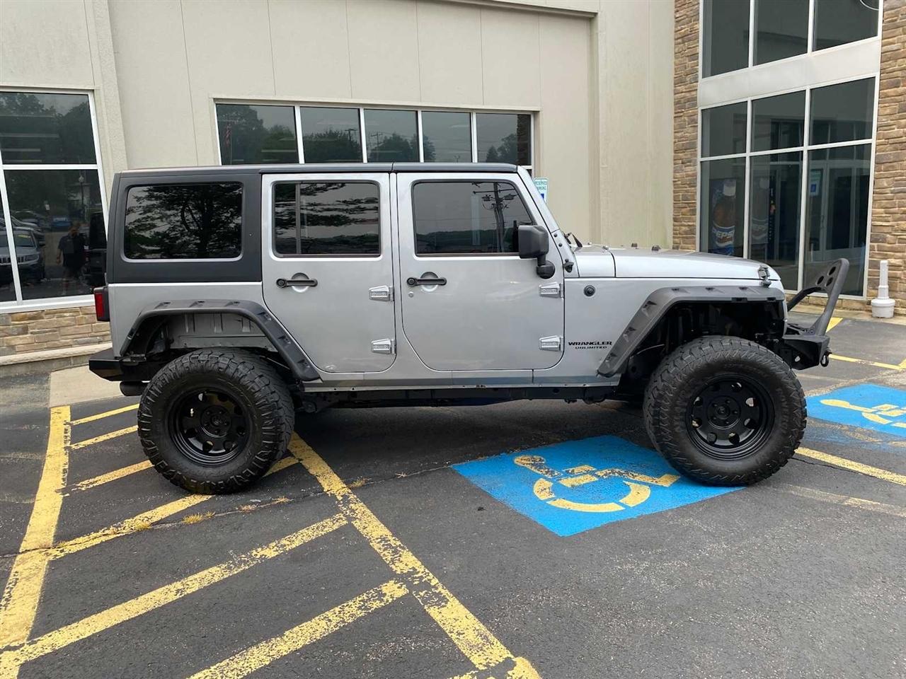 Jeep Wrangler Unlimited Sport 4WD 2017