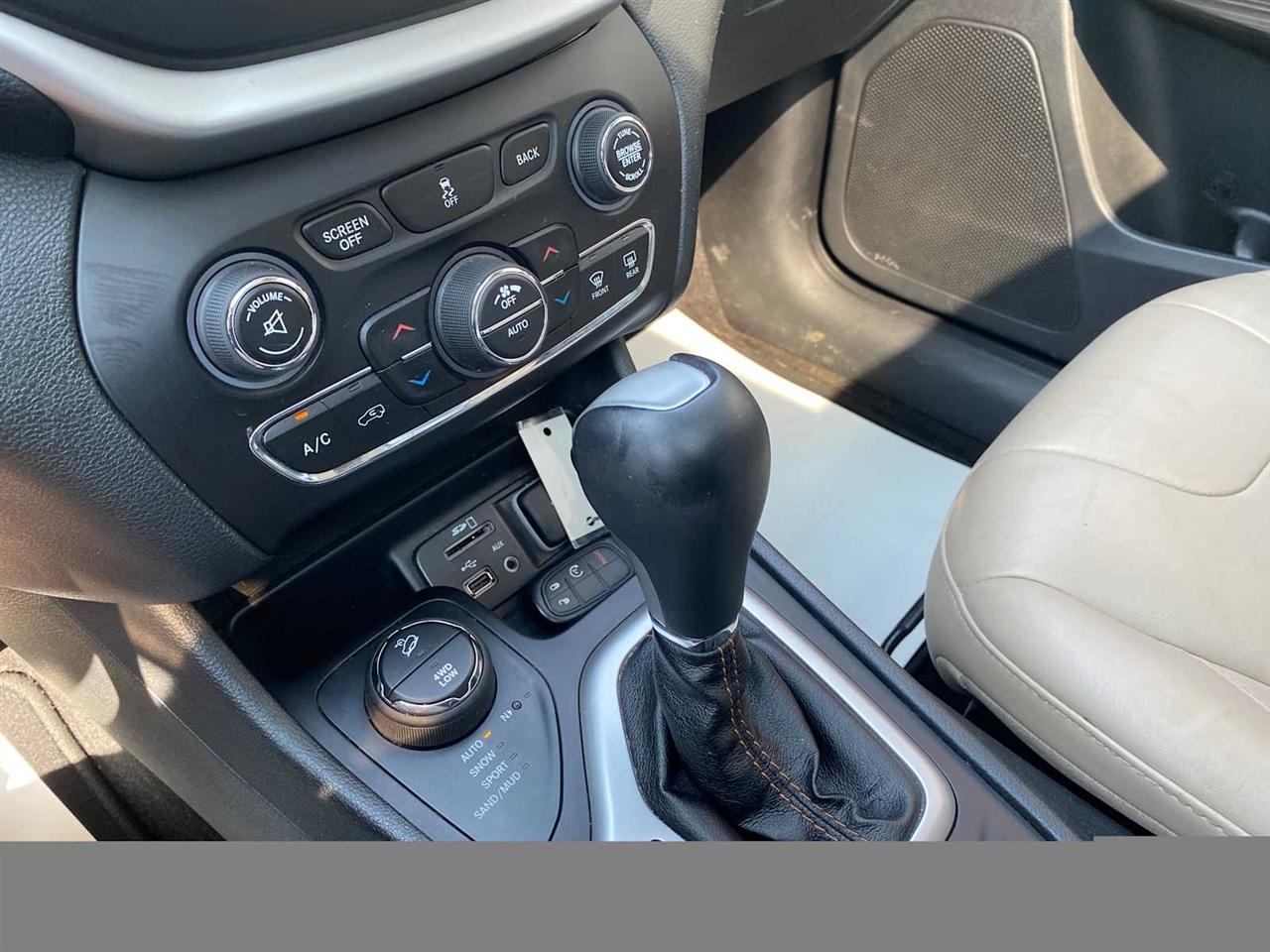 Jeep Cherokee Limited 4WD 2015