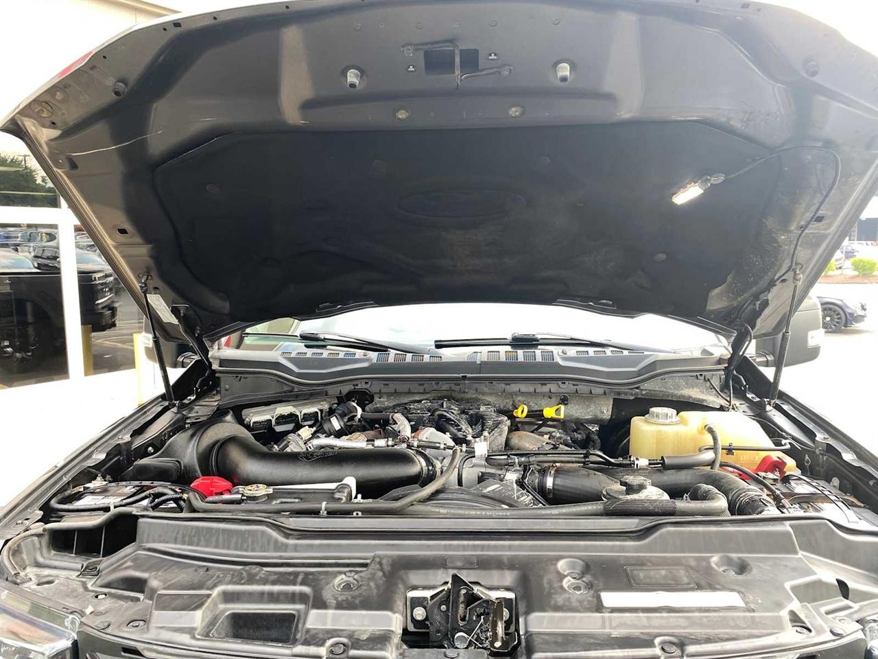 Ford F-350 SD Lariat Crew Cab 4WD 2019