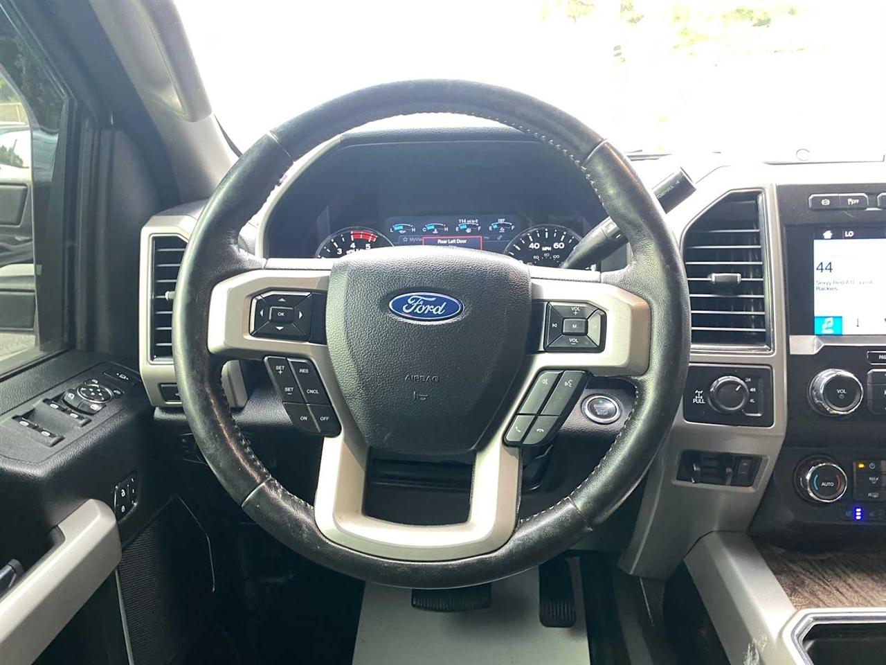 Ford F-350 SD Lariat Crew Cab 4WD 2019