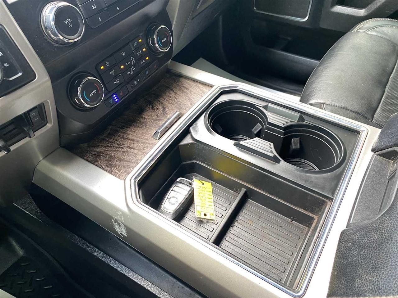 Ford F-350 SD Lariat Crew Cab 4WD 2019