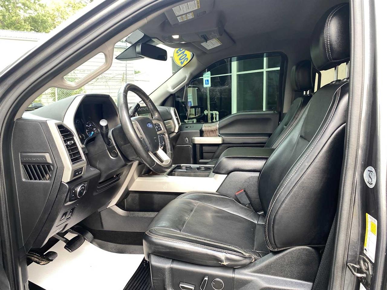 Ford F-350 SD Lariat Crew Cab 4WD 2019