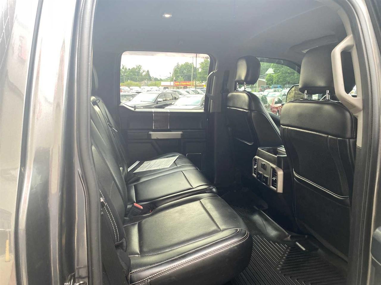 Ford F-350 SD Lariat Crew Cab 4WD 2019