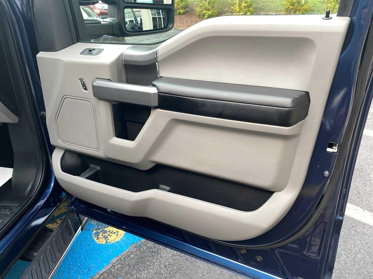 Ford F-150 XLT SuperCrew 6.5-ft Box 4WD 2016