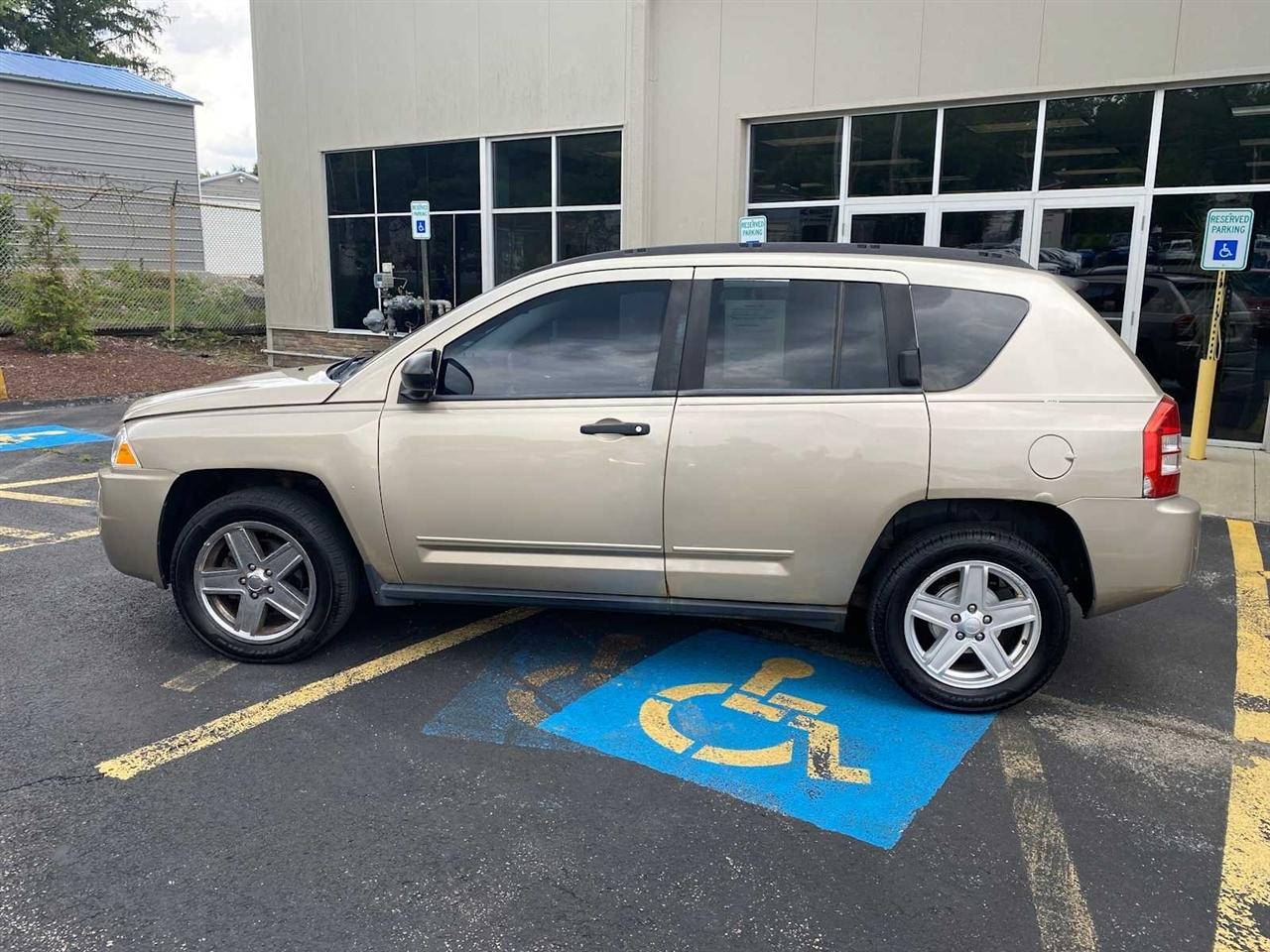 Jeep Compass Sport FWD 2009