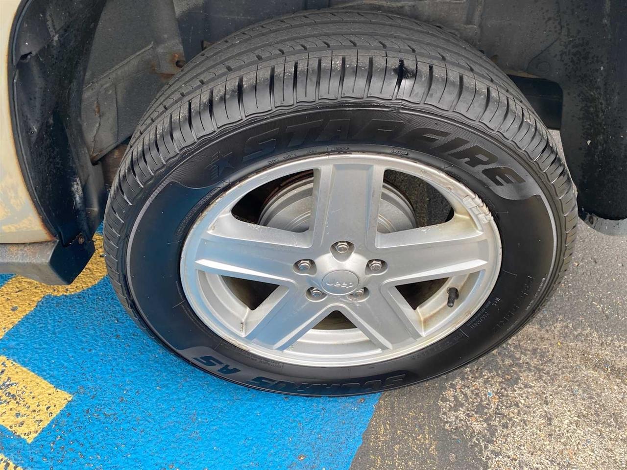 Jeep Compass Sport FWD 2009
