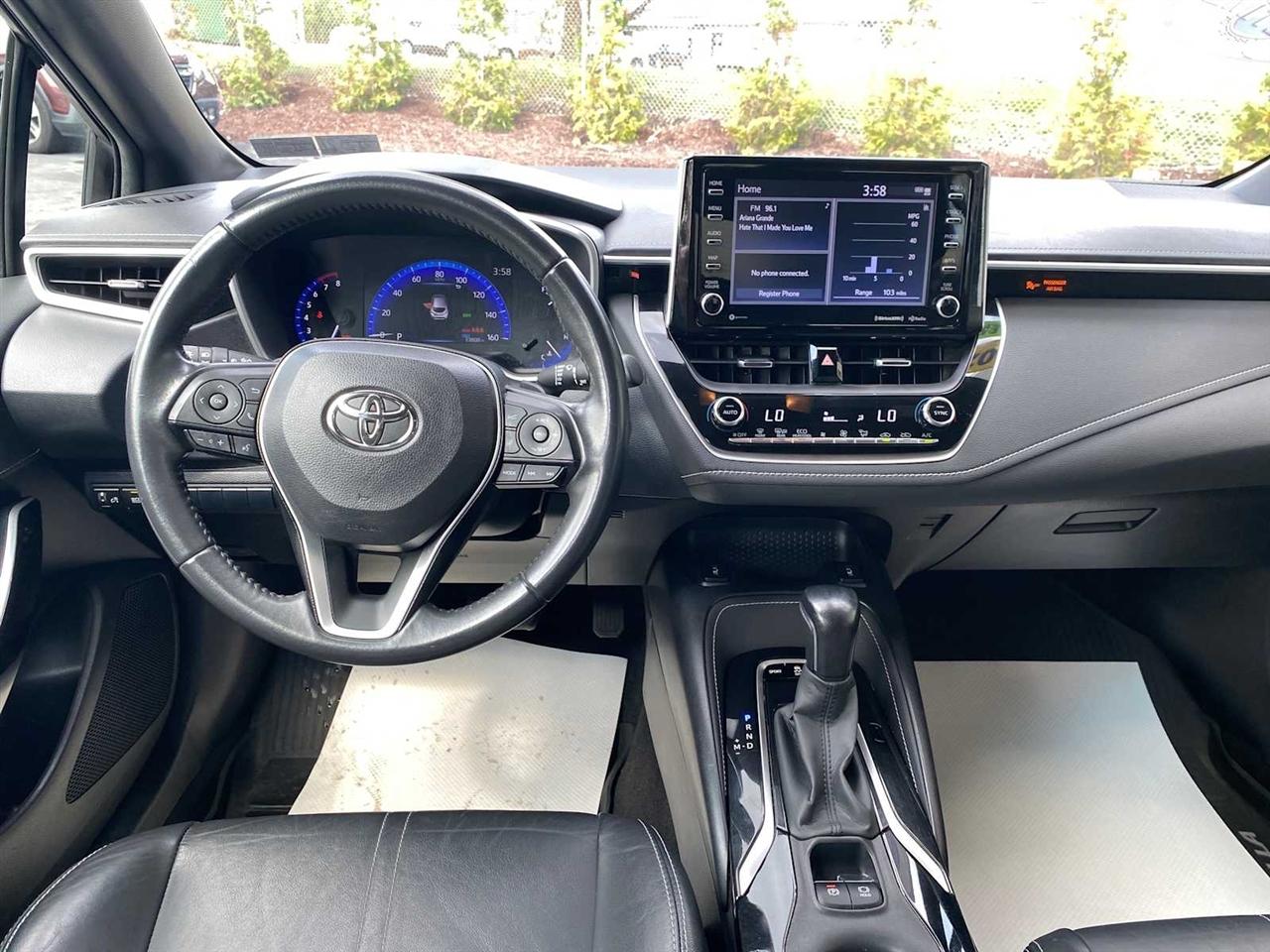 Toyota Corolla XSE Hatchback CVT 2021