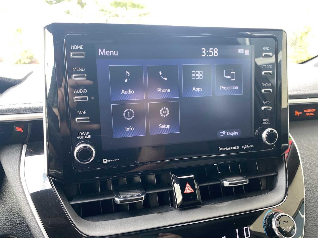 Toyota Corolla XSE Hatchback CVT 2021