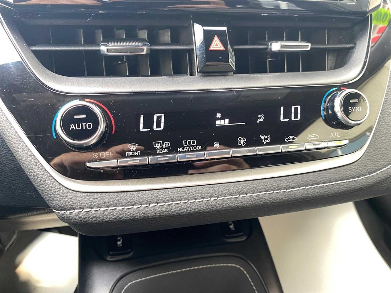 Toyota Corolla XSE Hatchback CVT 2021