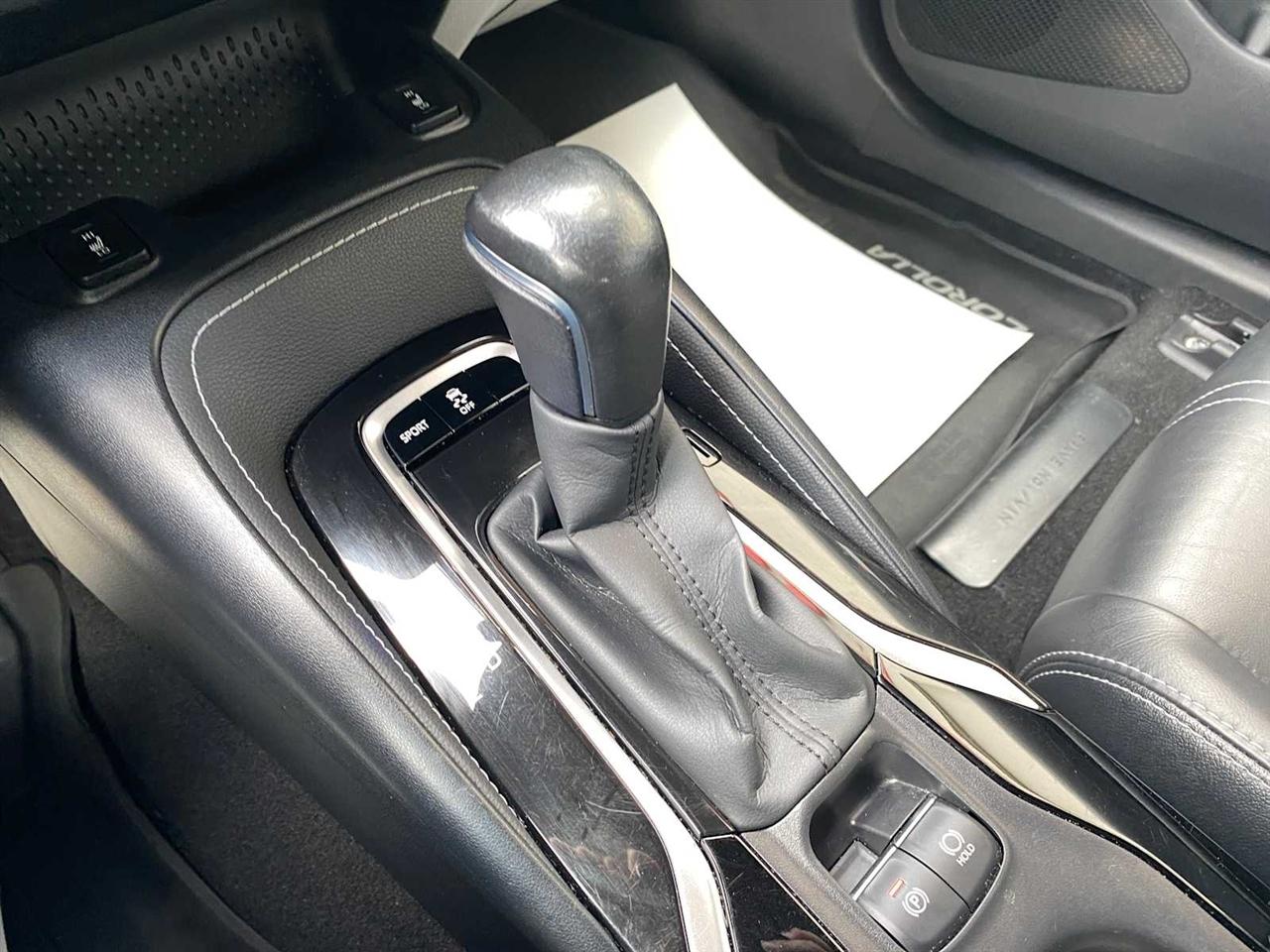 Toyota Corolla XSE Hatchback CVT 2021