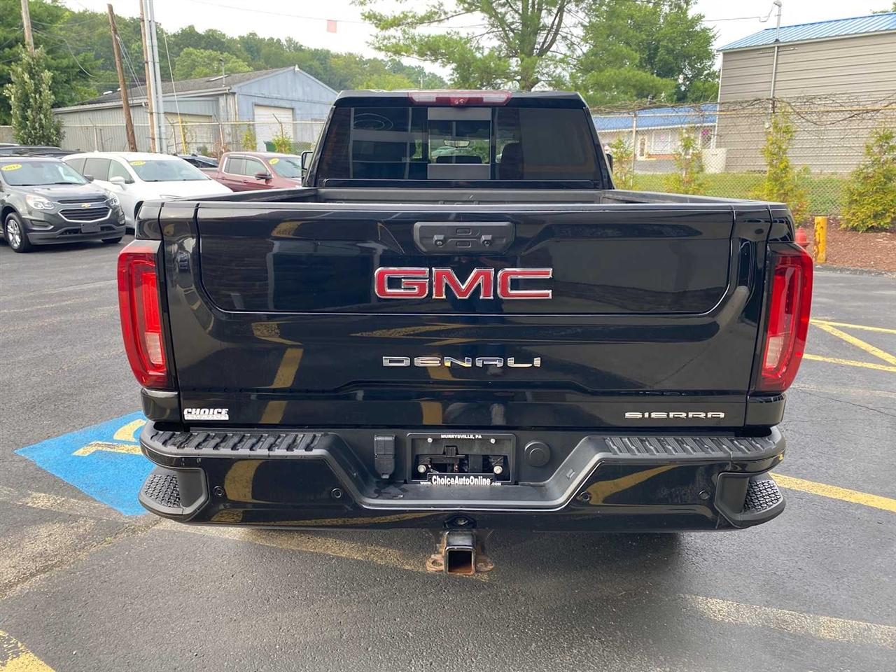 GMC Sierra 2500HD Denali Crew Cab 4WD SB 2022