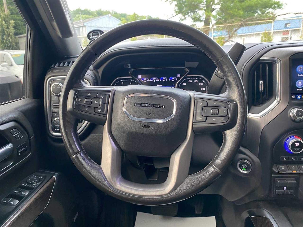 GMC Sierra 2500HD Denali Crew Cab 4WD SB 2022