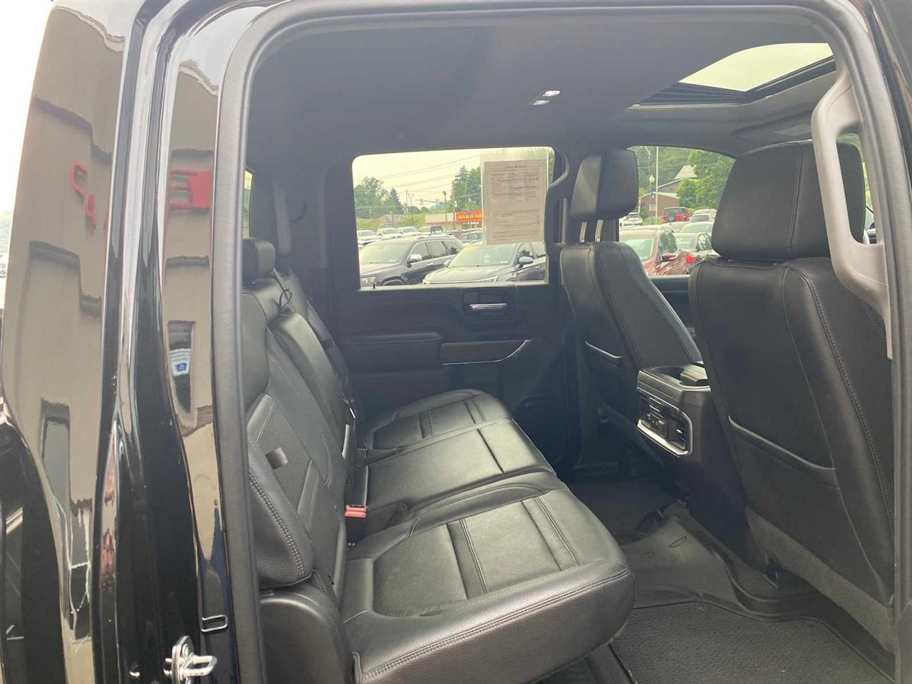 GMC Sierra 2500HD Denali Crew Cab 4WD SB 2022