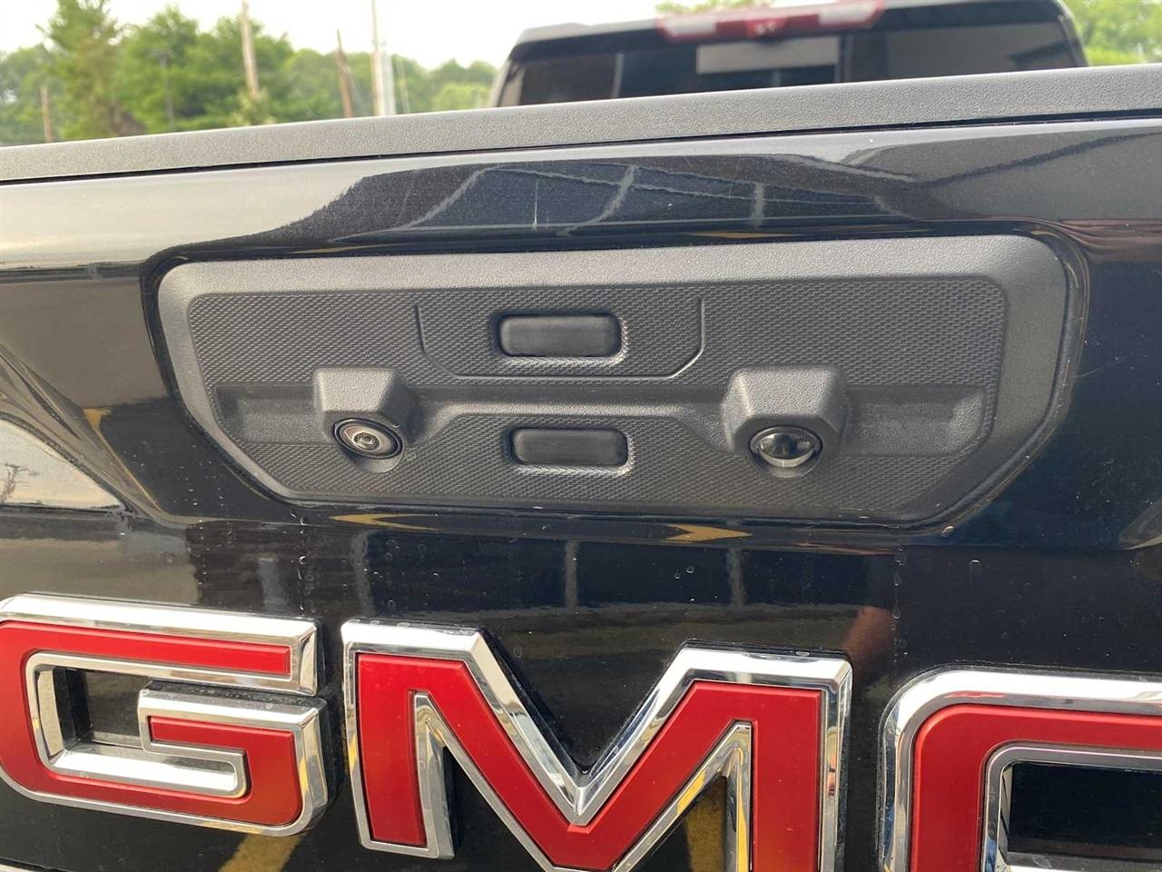 GMC Sierra 2500HD Denali Crew Cab 4WD SB 2022